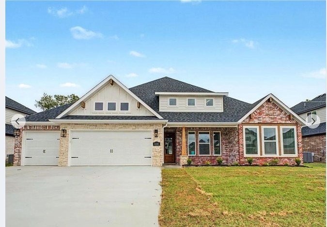 1320 Josephine Dr, Centerton, AR