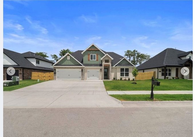 1340 Josephine Dr, Centerton, AR